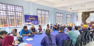 UPM PERKASA KOMUNITI LUAR BANDAR MELALUI PROJEK KAMPUNG ANGKAT MADANI DAN KARNIVAL PUTRA@SAWAH SEMPADAN